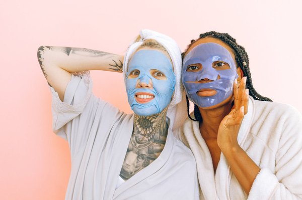 How to Choose the Best Fabric for DIY Face Masks That Complement Your Outfits?