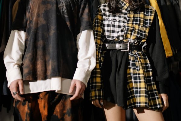 Which Fabric Blends Offer the Best Durability for Daily Wear in UK's Variable Climate?